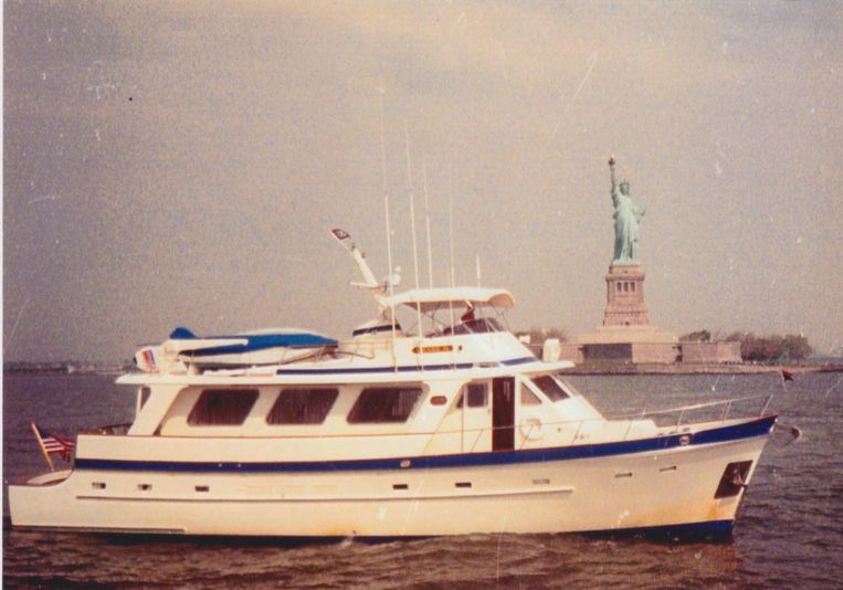 1983-61-cheoy-lee-cockpit-trawler