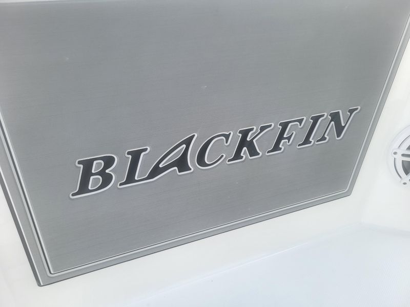 2020 Blackfin 332