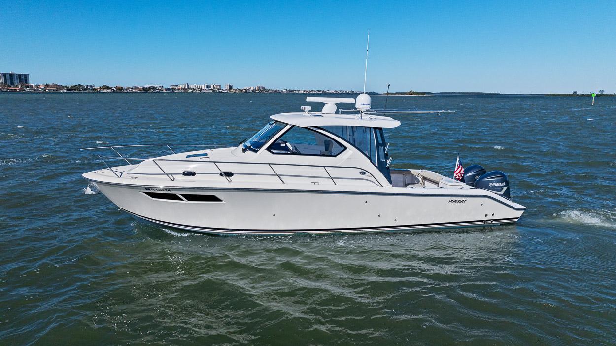 2018 Pursuit OS 355 Offshore