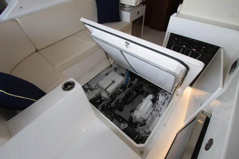  Yacht Photos Pics Engine Access