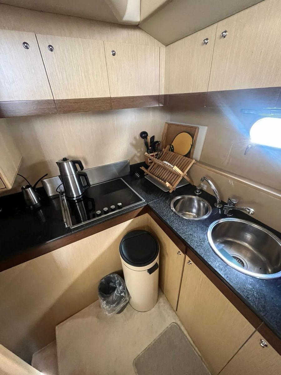 2006 Ferretti Yachts 60 