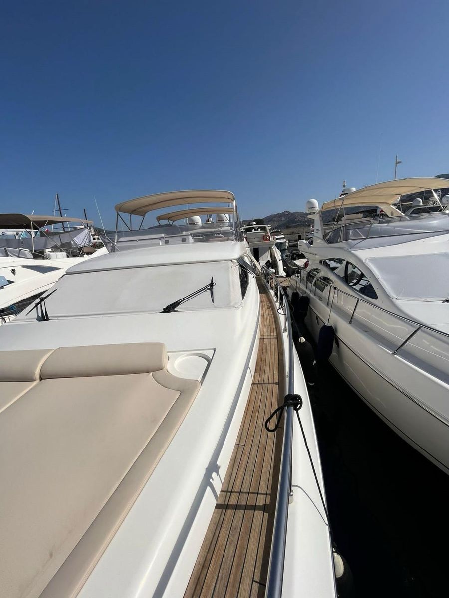 2006 Ferretti Yachts 60 