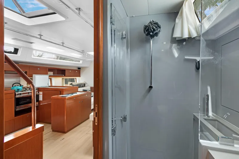 Freedom Yacht Photos Pics 