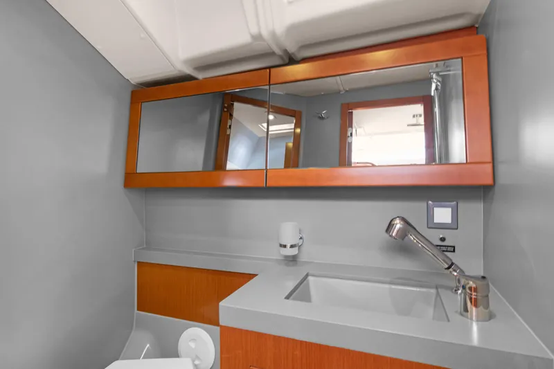 Freedom Yacht Photos Pics 