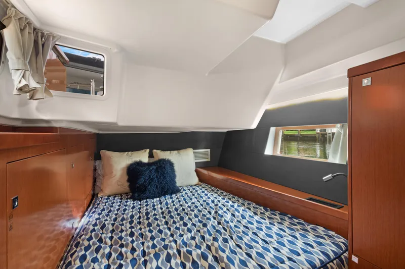 Freedom Yacht Photos Pics 