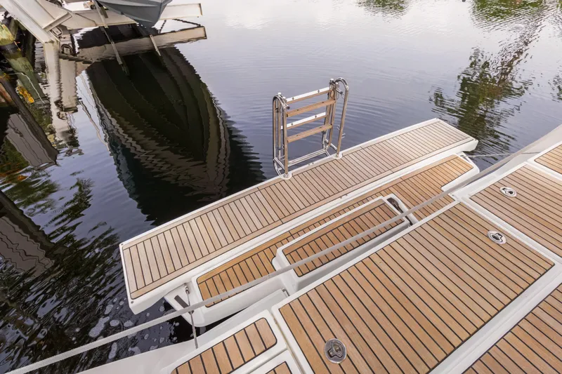 Freedom Yacht Photos Pics 