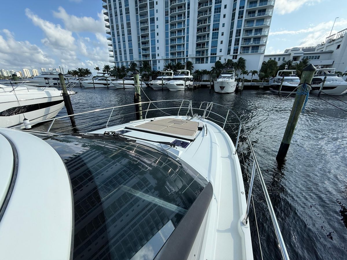 2017 Jeanneau 46 