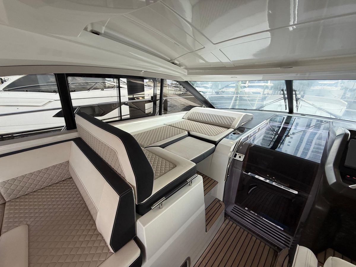 2017 Jeanneau 46 