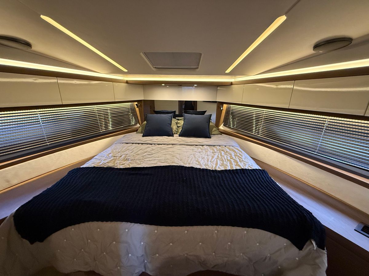 2017 Jeanneau 46 
