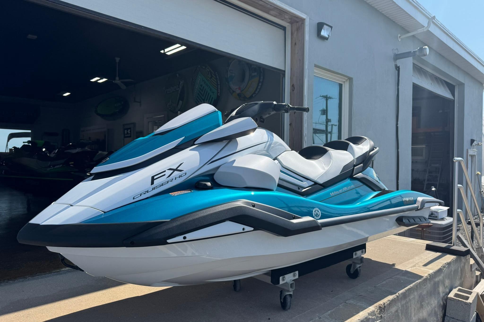 Yamaha WaveRunner FX Cruiser HO