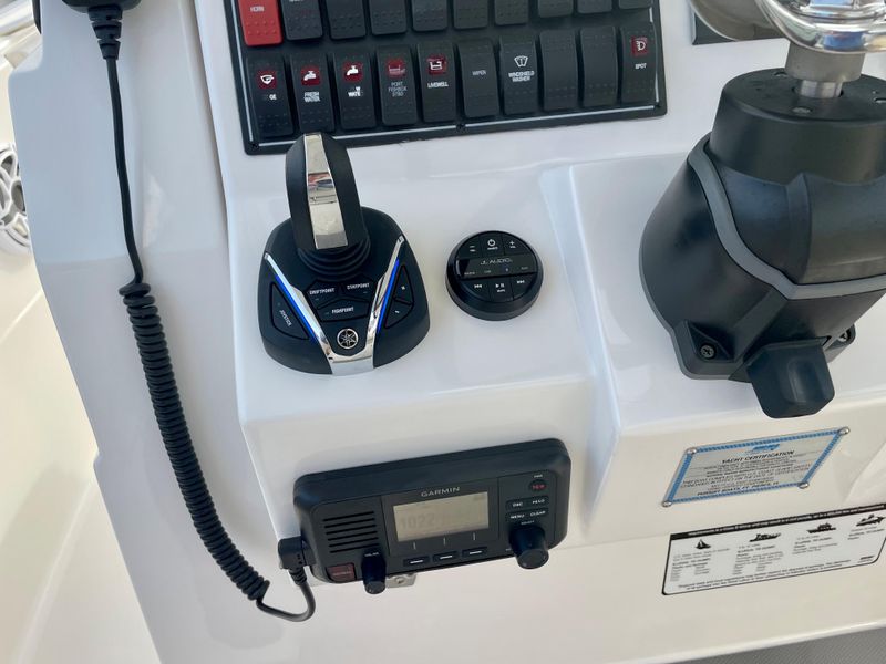 2022 Pursuit S 288 Sport