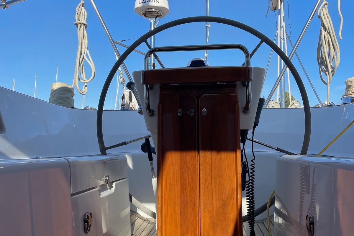 2009 Hallberg-Rassy 54 