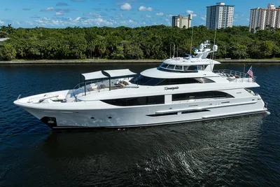 Westport Raised Pilothouse M/Y