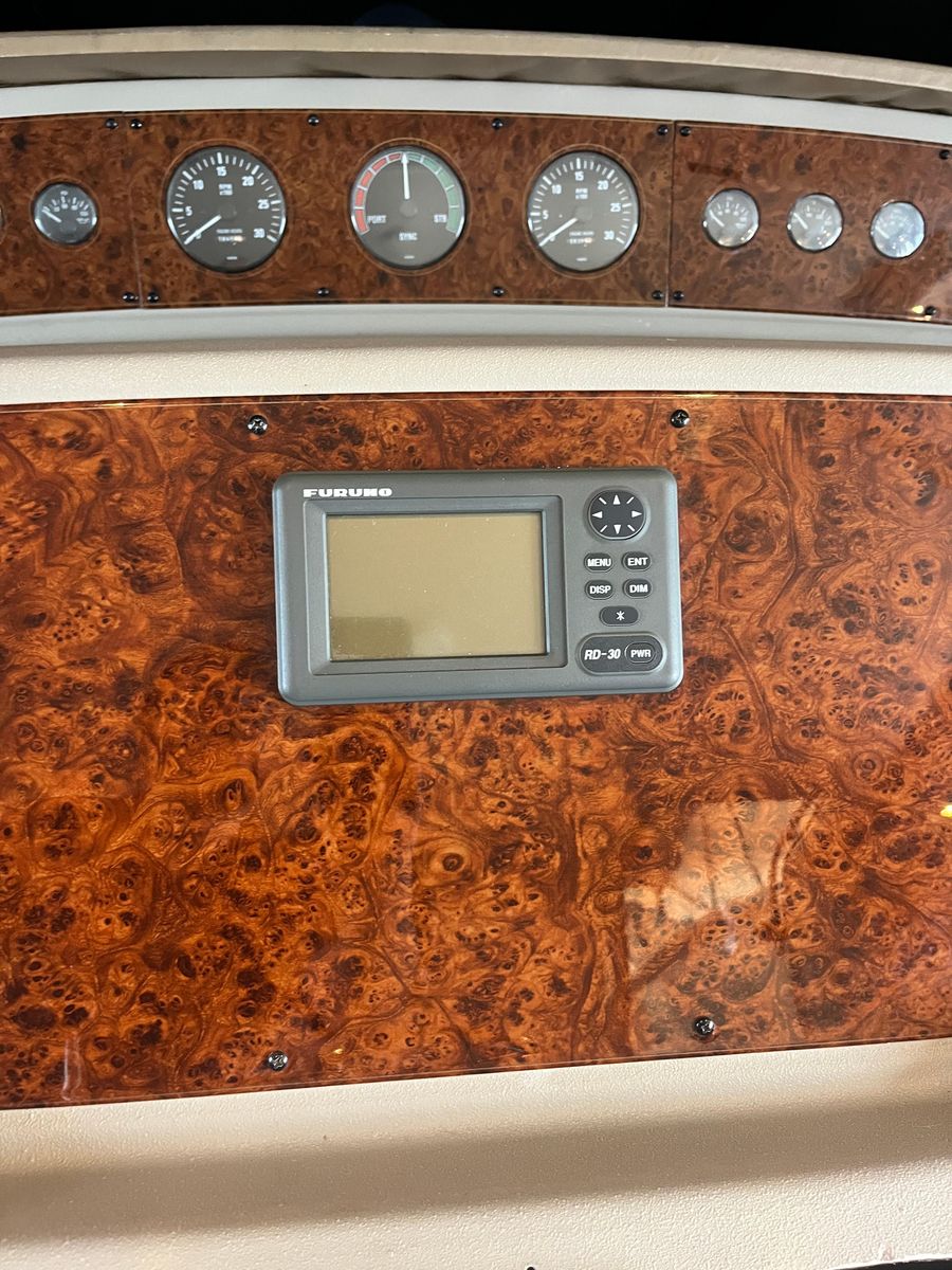 2001 Bayliner 57 
