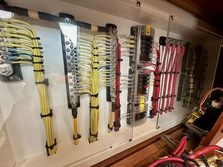 Sassy Cat Yacht Photos Pics Electrical behind the panel