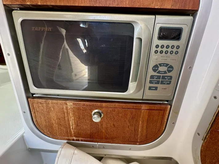 Sassy Cat Yacht Photos Pics Microwave Oven