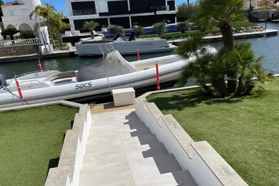 2009 SACS Stratos 12