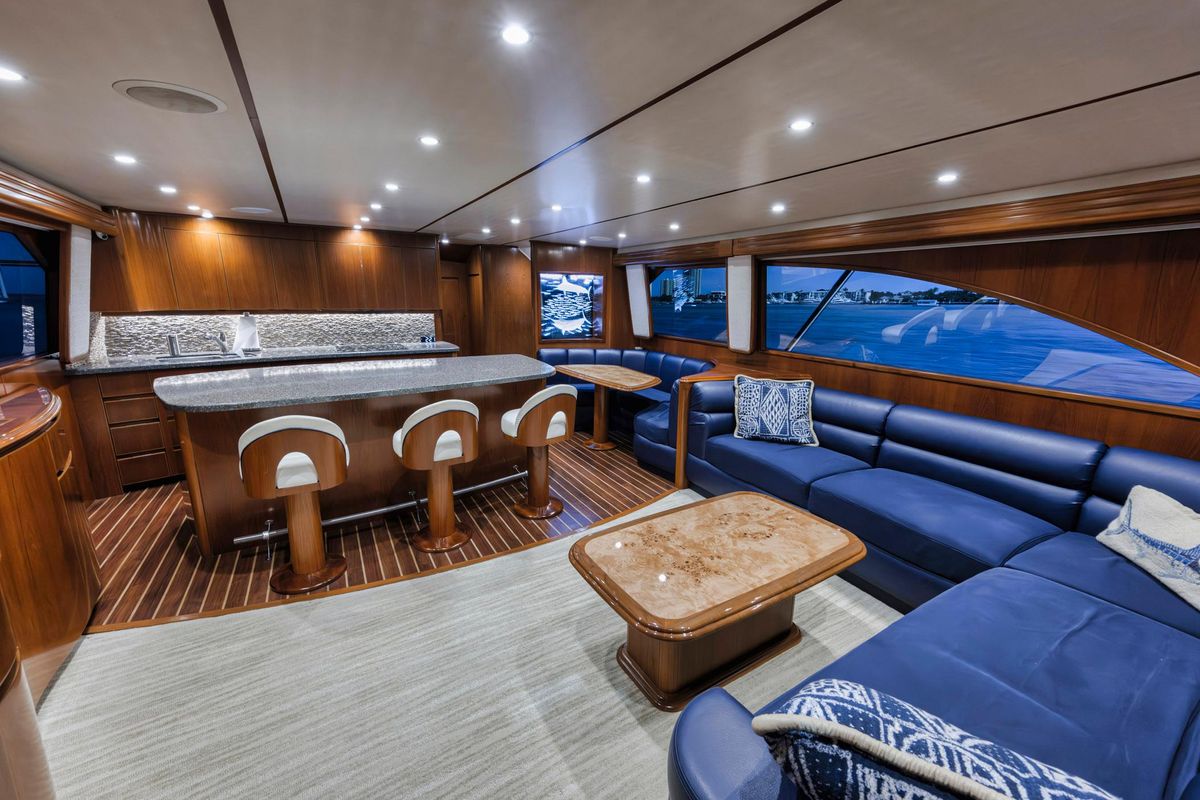 2015 Viking 70 