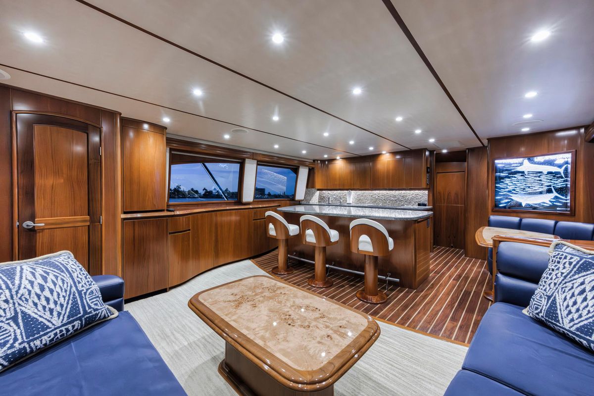2015 Viking 70 