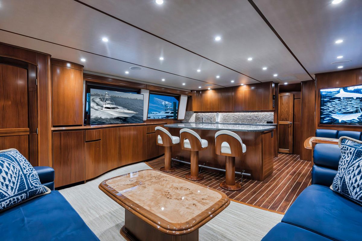 2015 Viking 70 