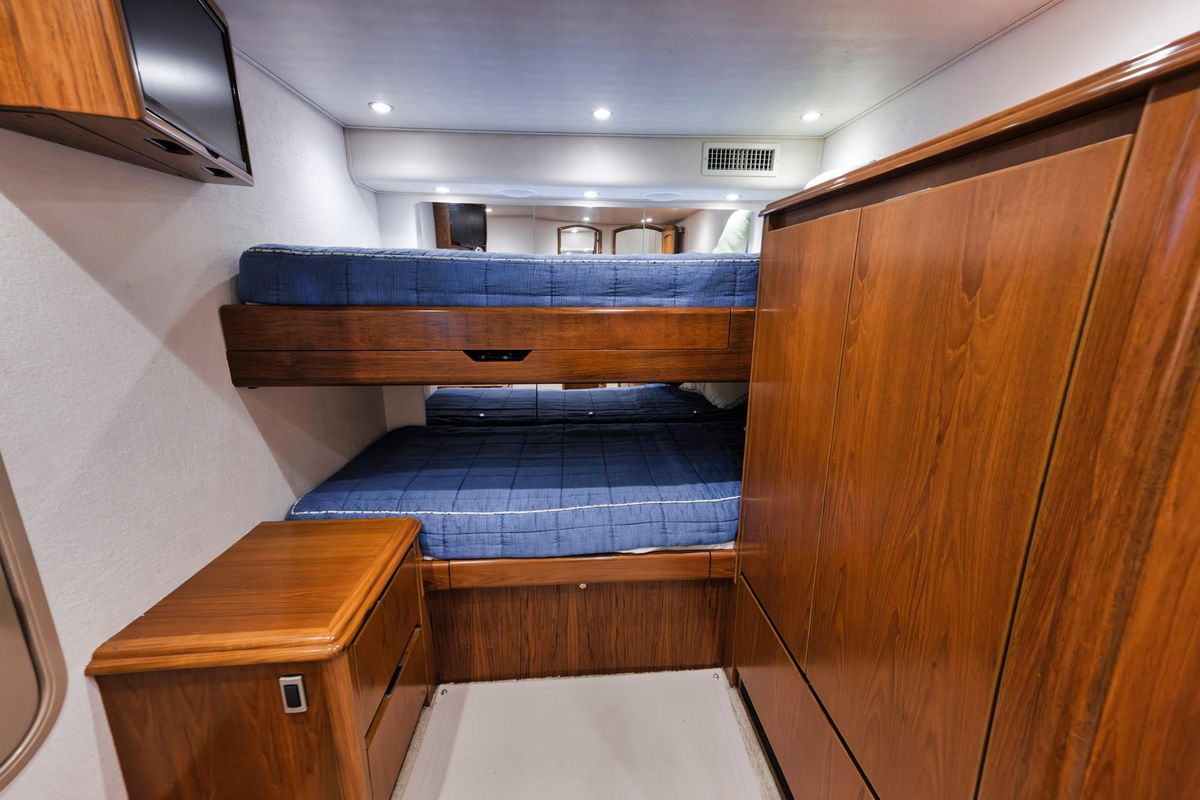 2015 Viking 70 