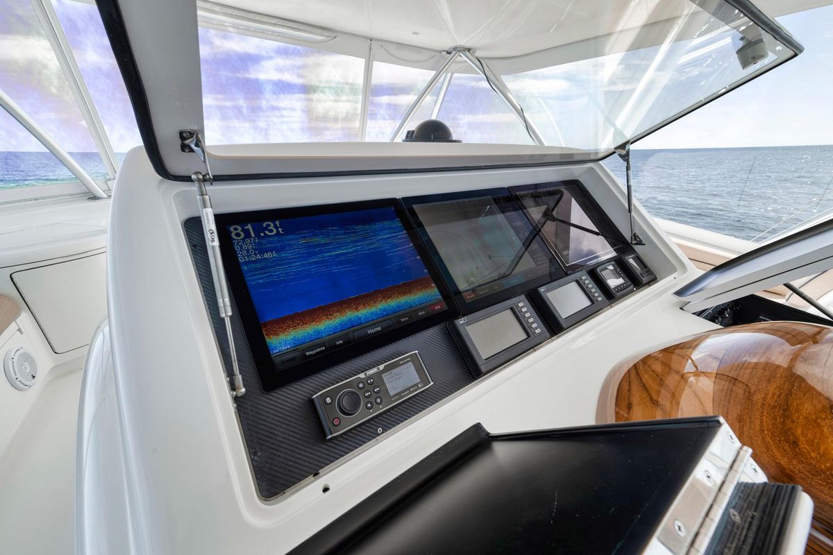 2015 Viking 70 