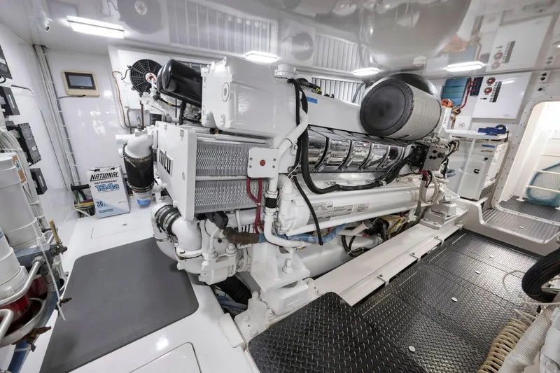 Life Is Good Yacht Photos Pics 