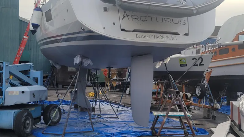 Arcturus Yacht Photos Pics Bottom