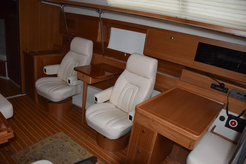 Catalina 445 In Stock Yacht Photos Pics Swivel Chairs