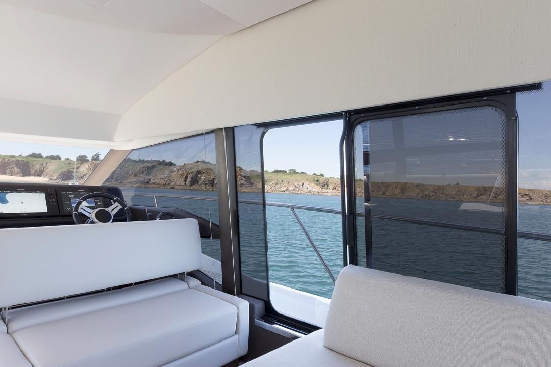 2018 Prestige 52 