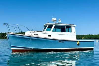 Cape Dory 28 Power Yacht