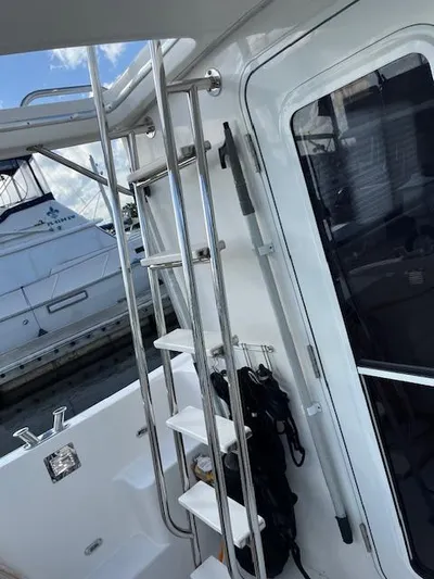 Wabisabi Yacht Photos Pics Ladder to top deck IMG_0758.jpg