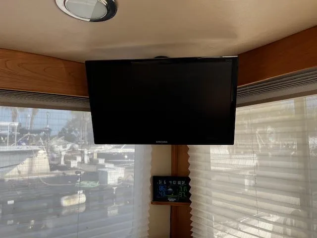 Wabisabi Yacht Photos Pics TV Salon IMG_0770.jpg