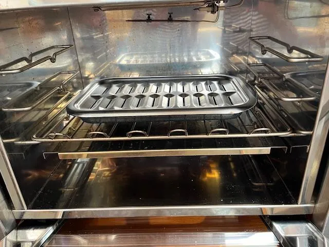 Wabisabi Yacht Photos Pics Like new SS Oven/Stove IMG_0772.jpg