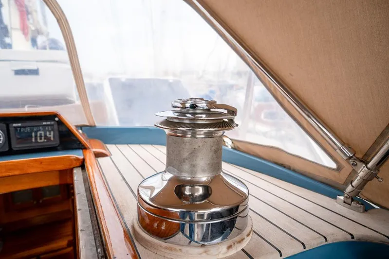 Four Seasons IV Yacht Photos Pics 