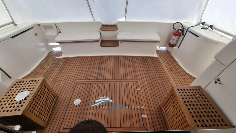  Yacht Photos Pics Ferretti 46 pozzetto