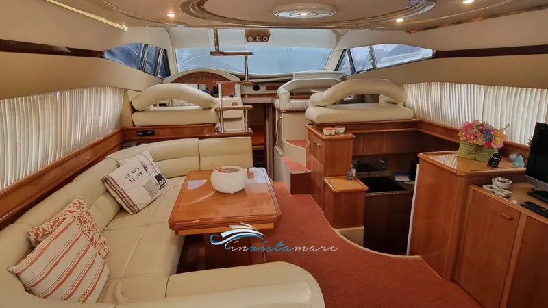  Yacht Photos Pics Ferretti 46 dinette