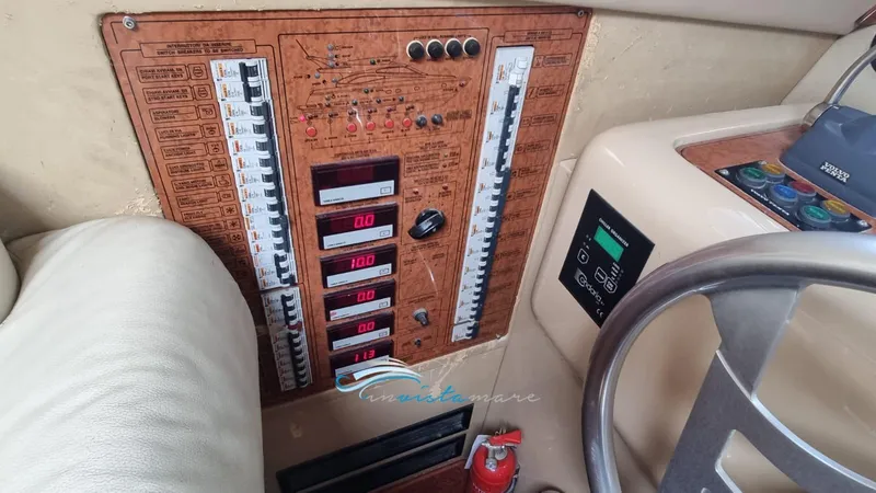  Yacht Photos Pics Ferretti 46 comandi