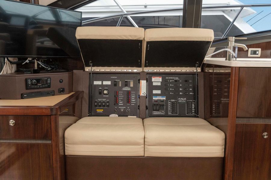2017 Sea Ray 400 Sundancer