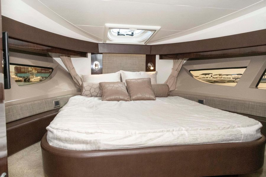 2017 Sea Ray 400 Sundancer