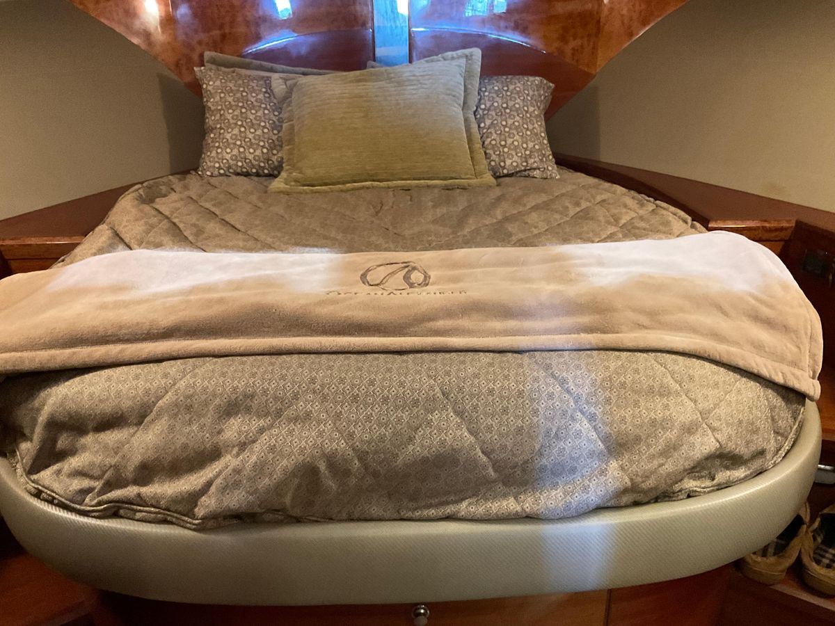 2007 Ocean Alexander 54 