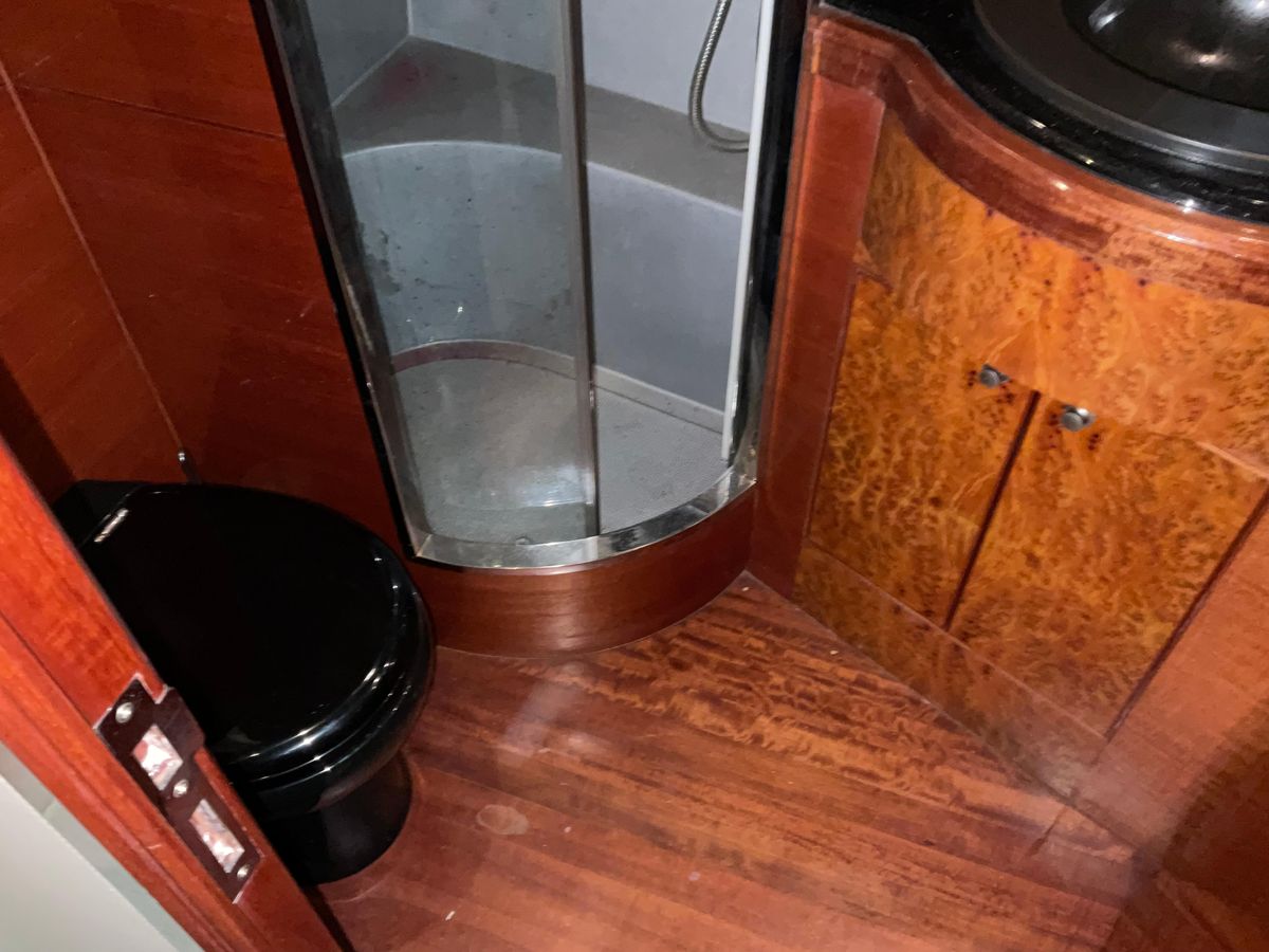 2007 Ocean Alexander 54 