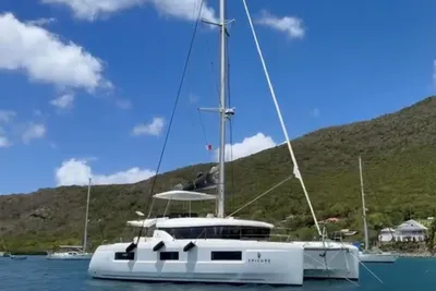 CNB Lagoon 46