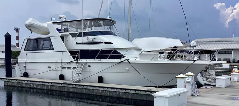 Lady Grace Yacht Photos Pics 1995 HATTERAS 52 MOTOR YACHT