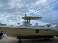 2006 Everglades Center Console