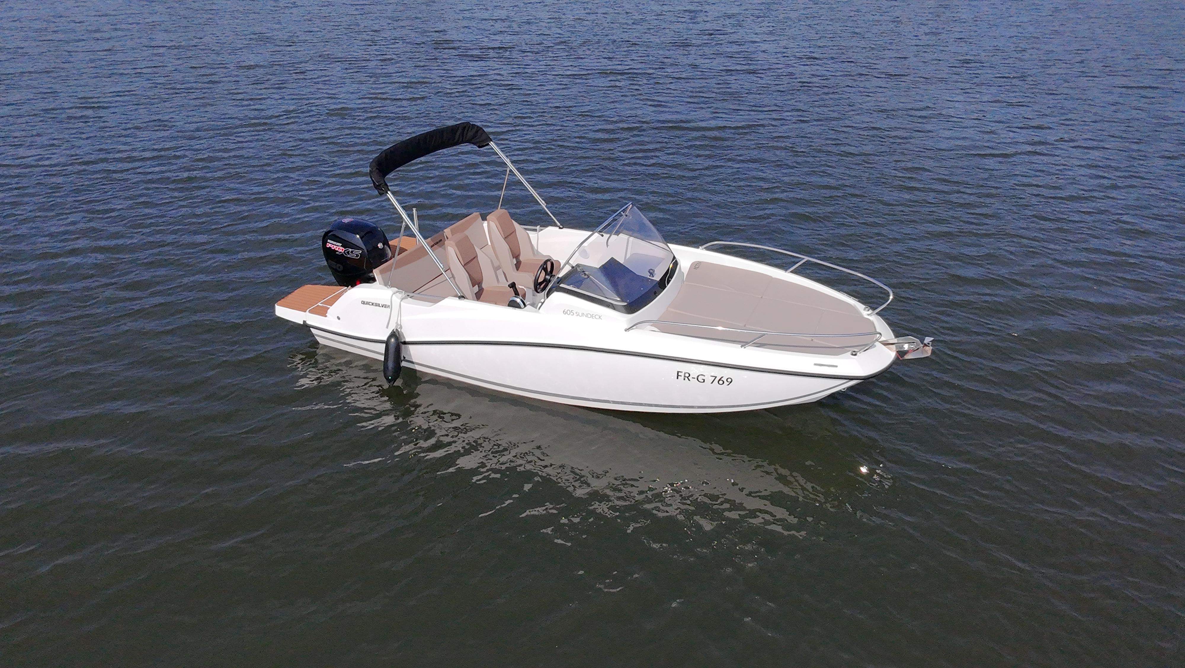 2024 Quicksilver Activ 605 Sundeck