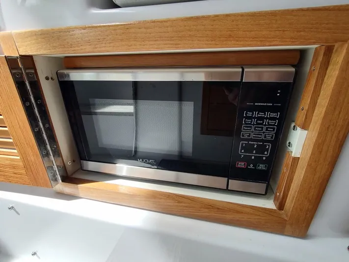 Singularity Yacht Photos Pics 