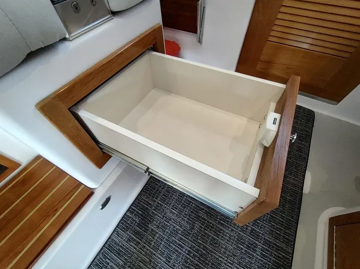 Singularity Yacht Photos Pics 