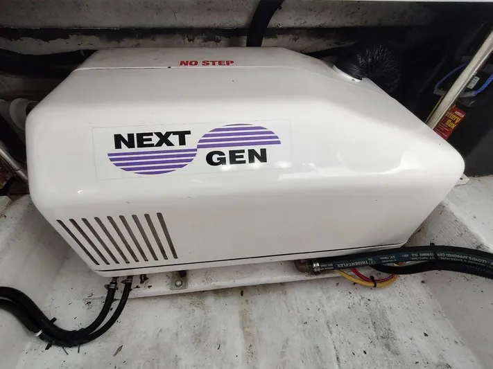 Singularity Yacht Photos Pics 