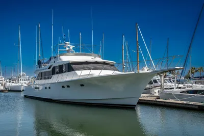 Knight & Carver Motoryacht